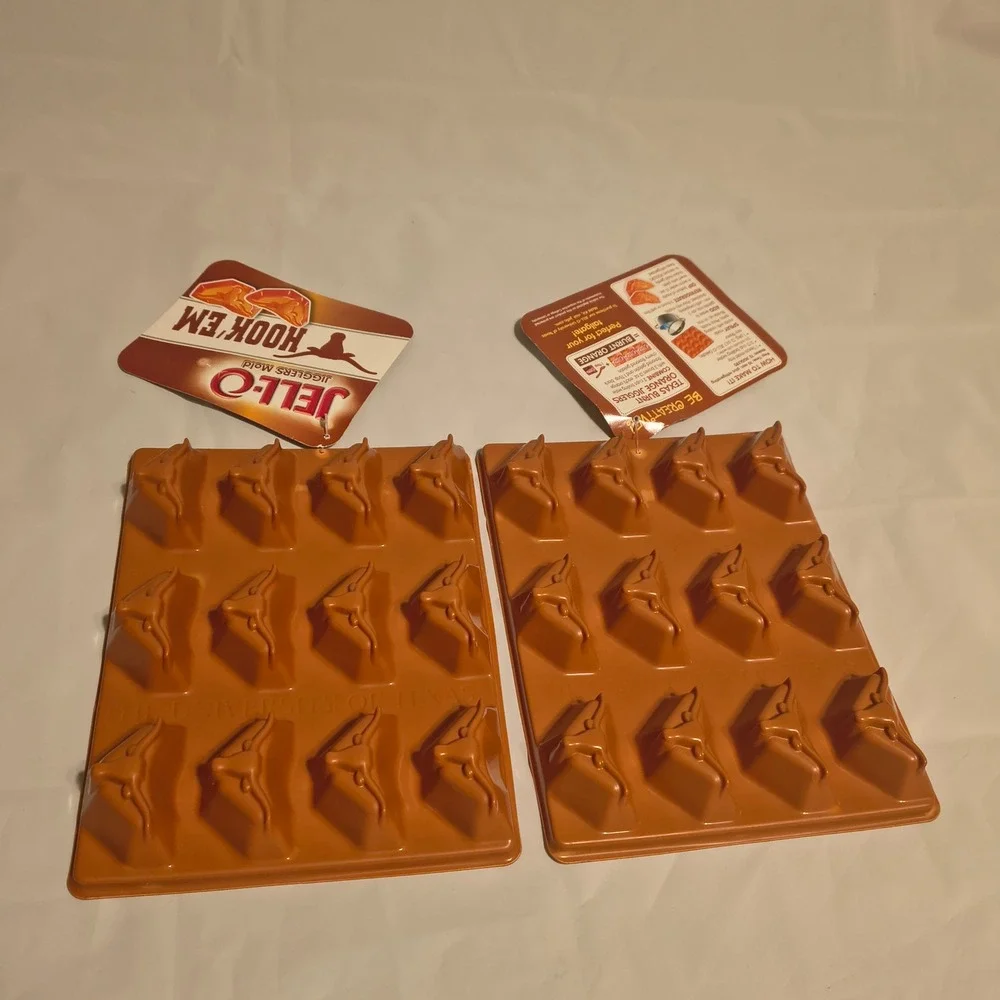Set of 2 Jell-O Jigglers‎ Molds University of Texas Longhorns Hook Em
